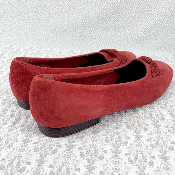 Vintage Unisa Womens Red Suede Flats Slip On Shoes Size 9.5B Roped Bow - Picture 10 of 16
